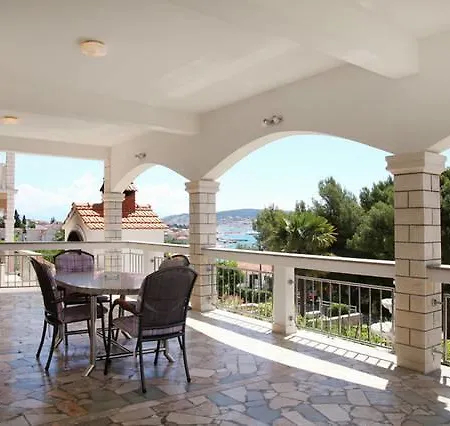 Villa Rosanda Apartments Trogir Exterior photo
