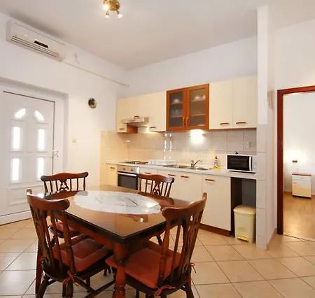 Villa Rosanda Apartments Trogir Exterior photo