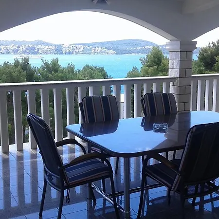 Villa Rosanda Apartments Trogir Exterior photo