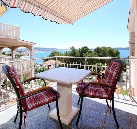 Villa Rosanda Apartments Trogir Exterior photo